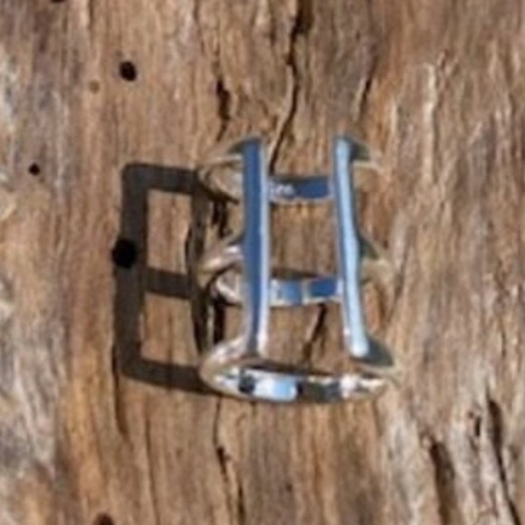 Saffron triple cuff silver cuff earring - Picture 2 of 5